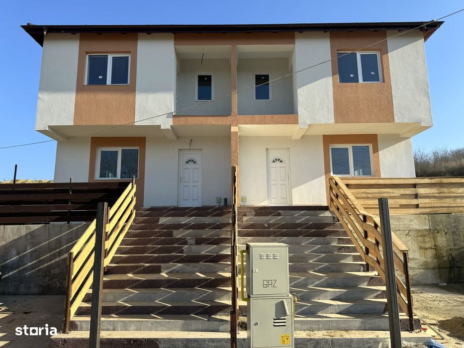 CANALIZARE! ASFALT! Mijloc de transport! Vila Bucium-Visan