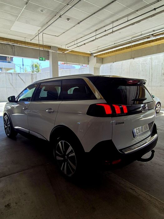 Vând Peugeot 5008 , an 2019 , TVa inclus deductibil