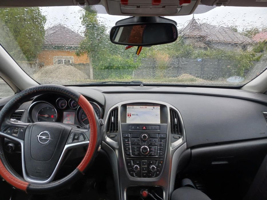 Opel astra j sport tourer