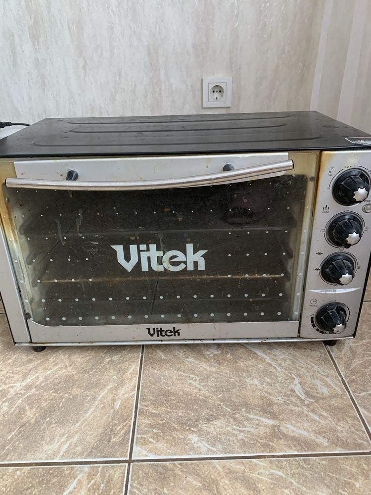 Продам духовку Vitek.В рабочем состоянии.