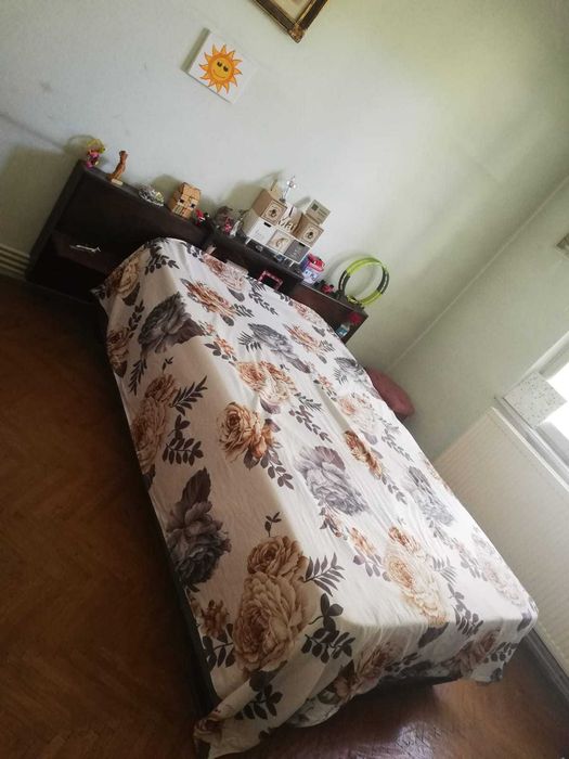 Pat vintage cu mobilier 120 /200