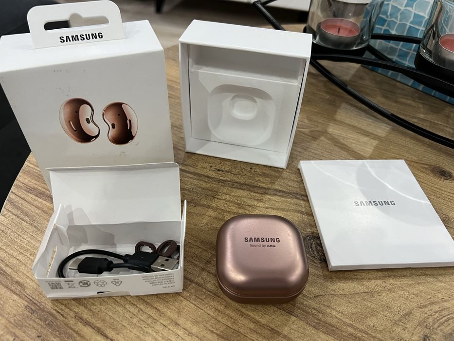 Безжични Слушалки Samsung Buds Live