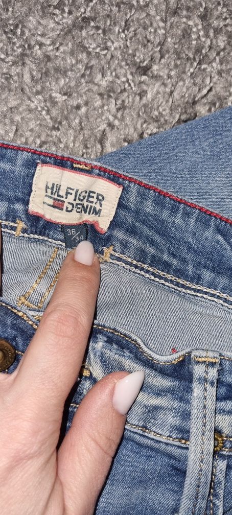 Blugi Tommy Hilfiger