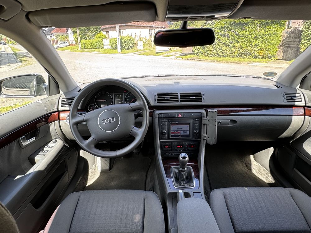 Audi A4 ~B6~1.9 TDI~131 cp~Limuzina~Navi Mare~Bosse