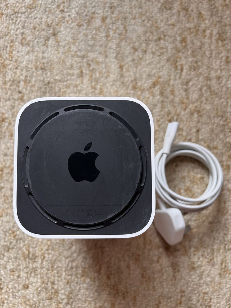 Apple AirPort Extreme Рутер