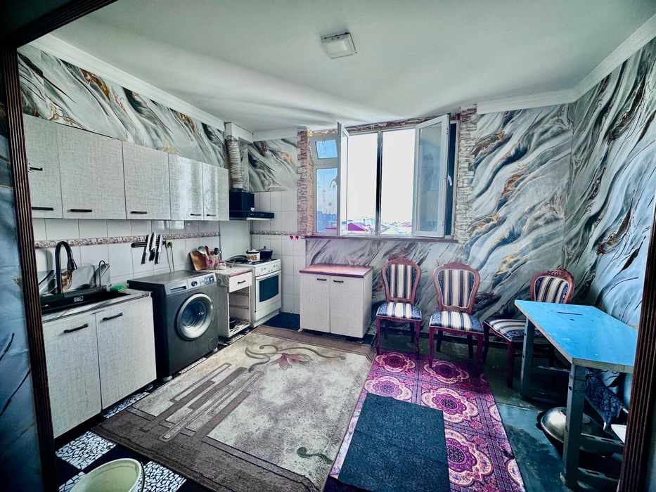 Продаётся 4х комнатная квартира в Сергели