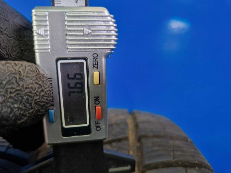 2 Barum R15 205/60
зимни гуми DOT2619