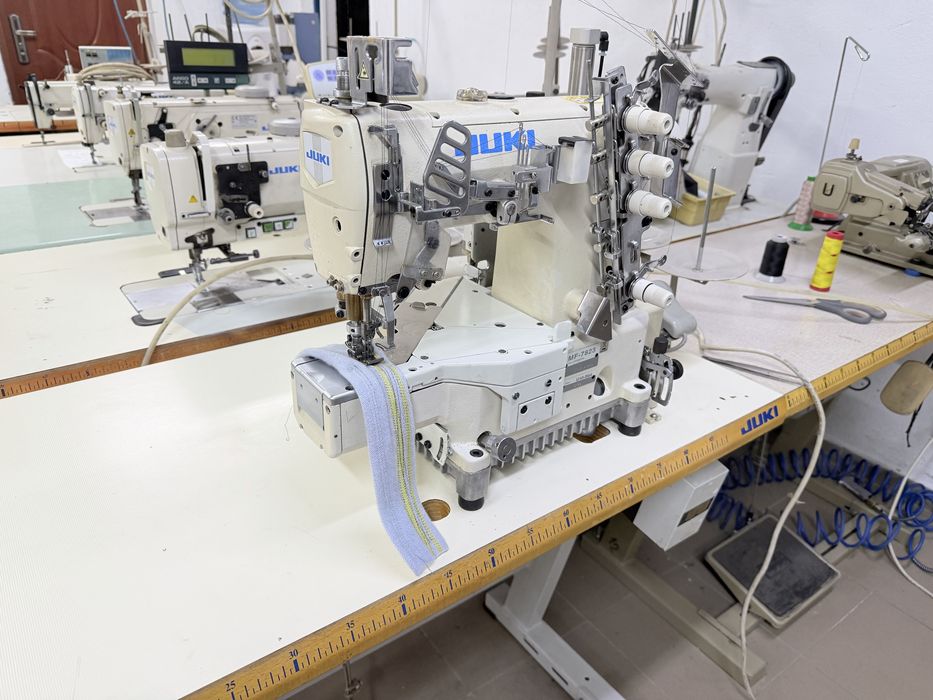 Masina de cusut Uberdeck JUKI MF7823 cusatura elastica