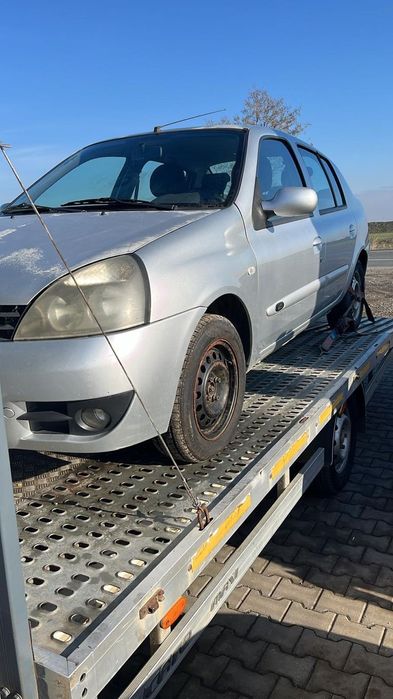 Dezmembram Renault Clio Symbol din 2006 1.5DCI