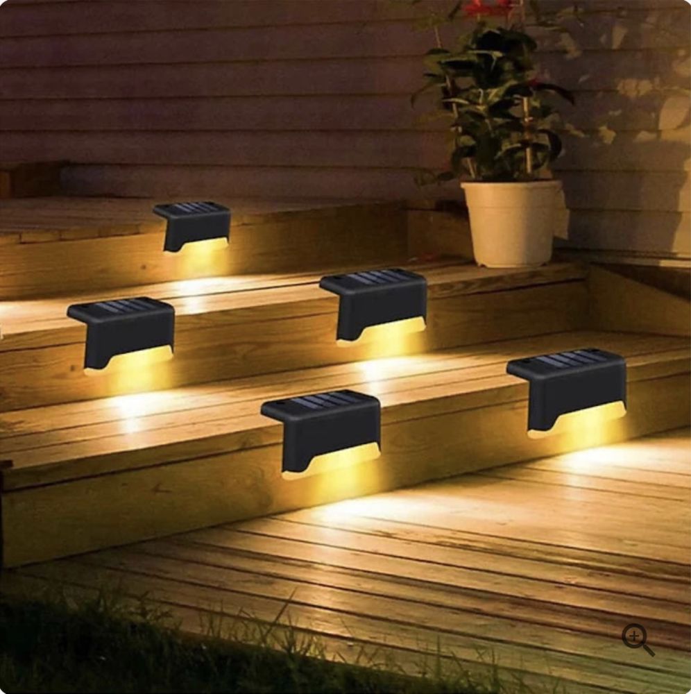 Set 4 lumini solare LED pentru trepte, scari