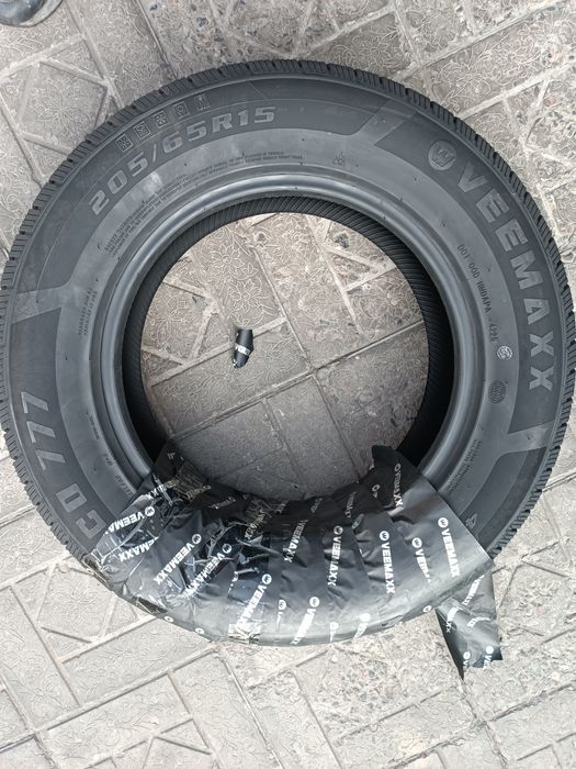 VEEMAXX 205/65/r15