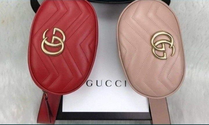 Geanta mini/borsete, diverse nuanțe, logo metalic, saculet, etichetă