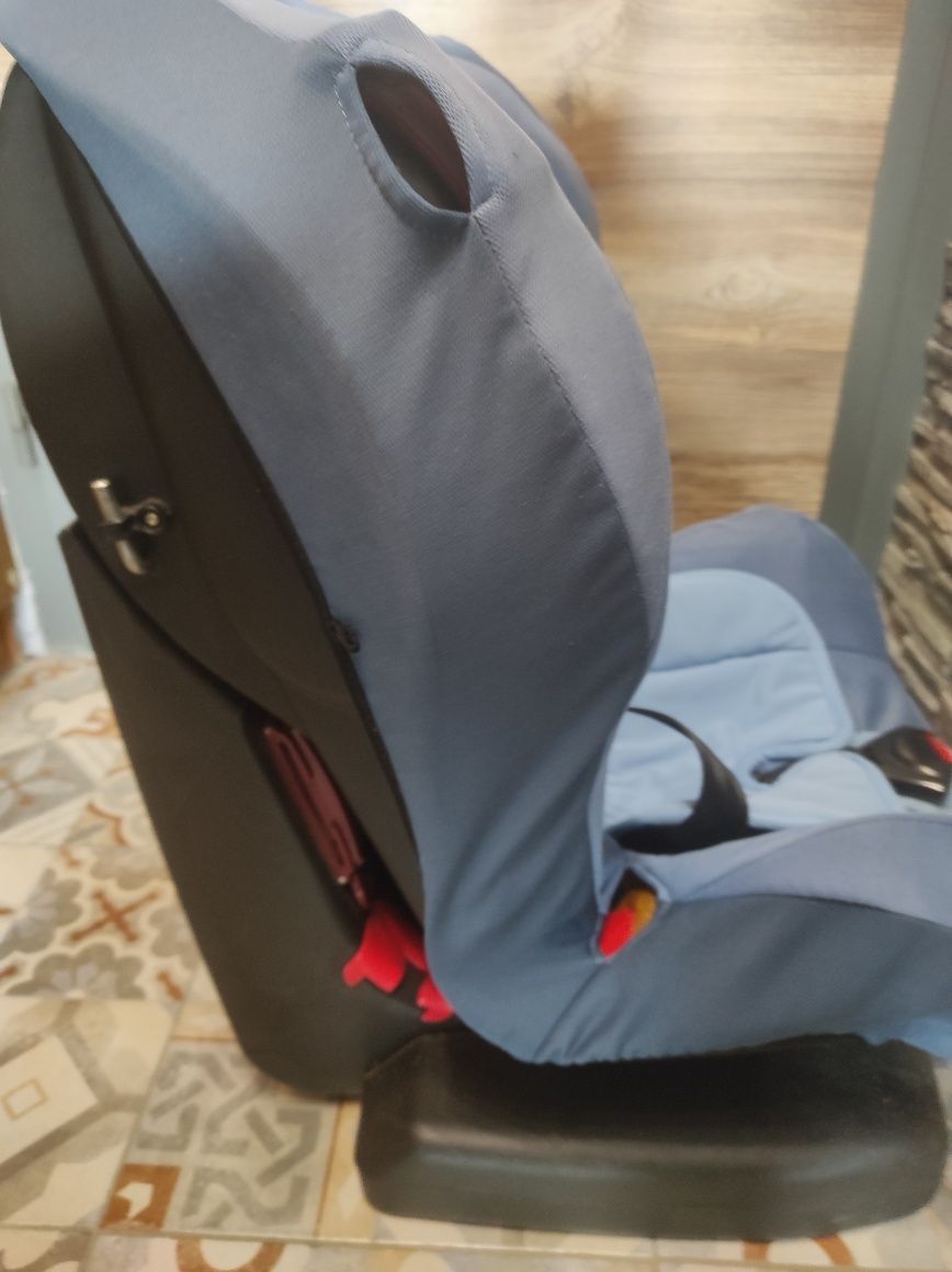 Столче за кола Cangaroo Atlantis 9-25 кг