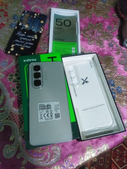 Телефон Infinix Hot 50 Pro+