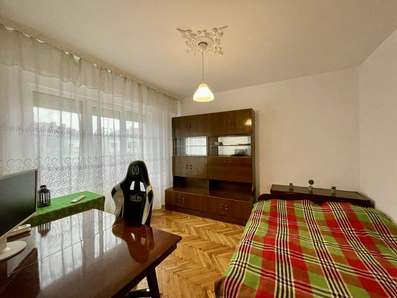 Продава се Тристаен апартамент в Добрич, Център - 65 кв.м за 903 €/кв.м - Снимка #9