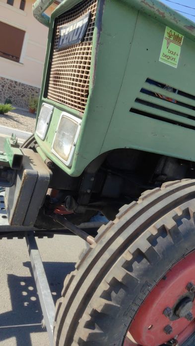 Tractor fendt viticol