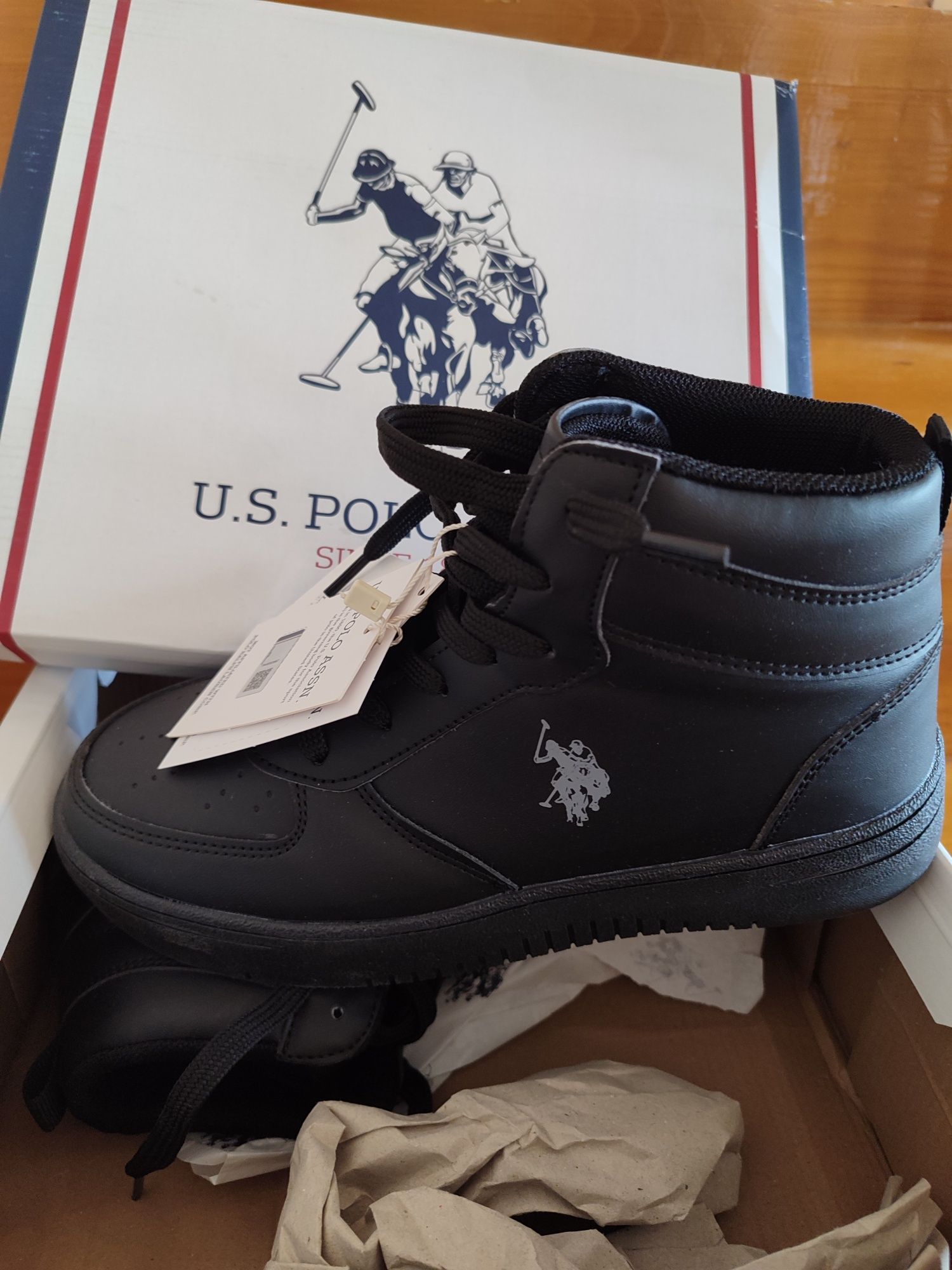 U.S. Polo Assn.-НОВИ сникърси