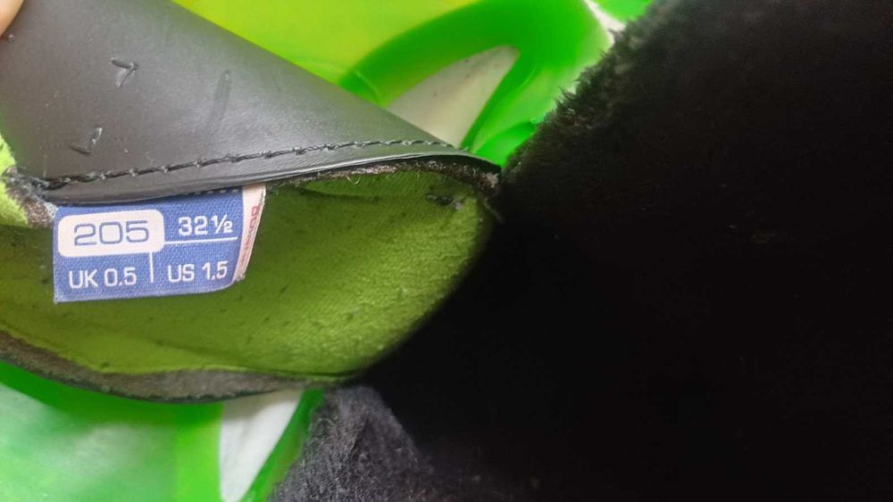 Ски, обувки, каска, очила за деца /може и поотделно/