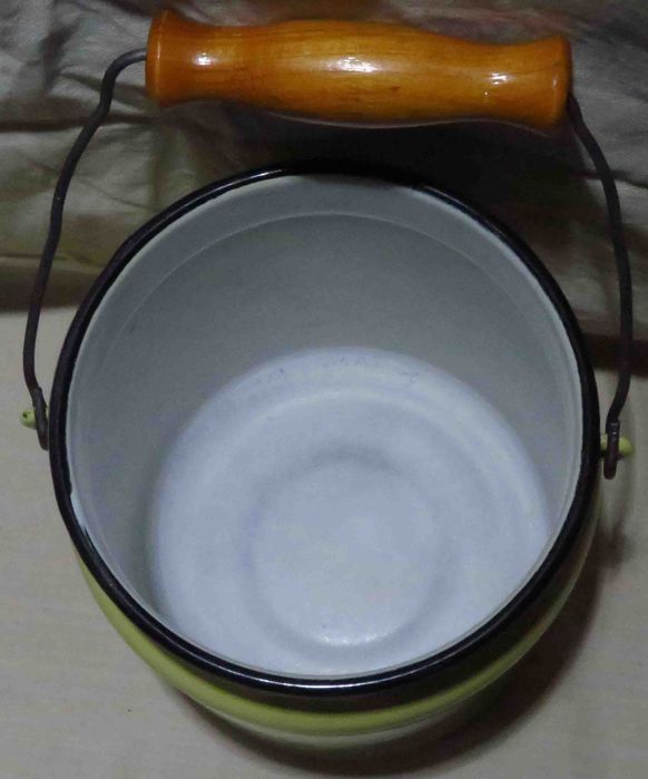 Бидон 3-х литровый  эмалированный                  .