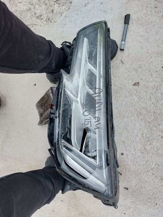 Ляв фар AUDI A4 2015г.