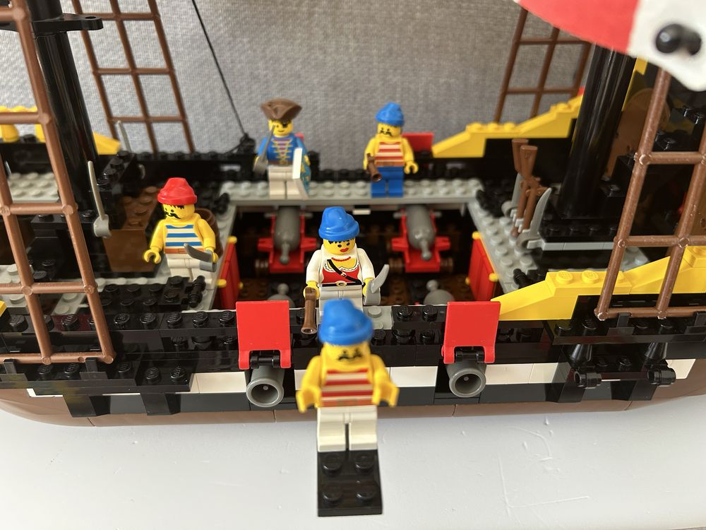 Lego Pirates Black Seas Barracuda (Dark Shark) 6285