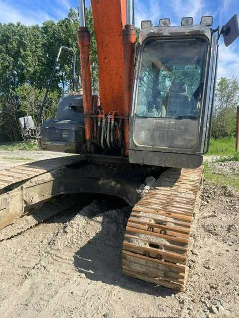 Excavator Hitachi ZX250 Brat lung