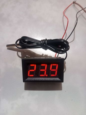 Цифровой светодиодный автомобильный термометр -50 ~ 110 ° c