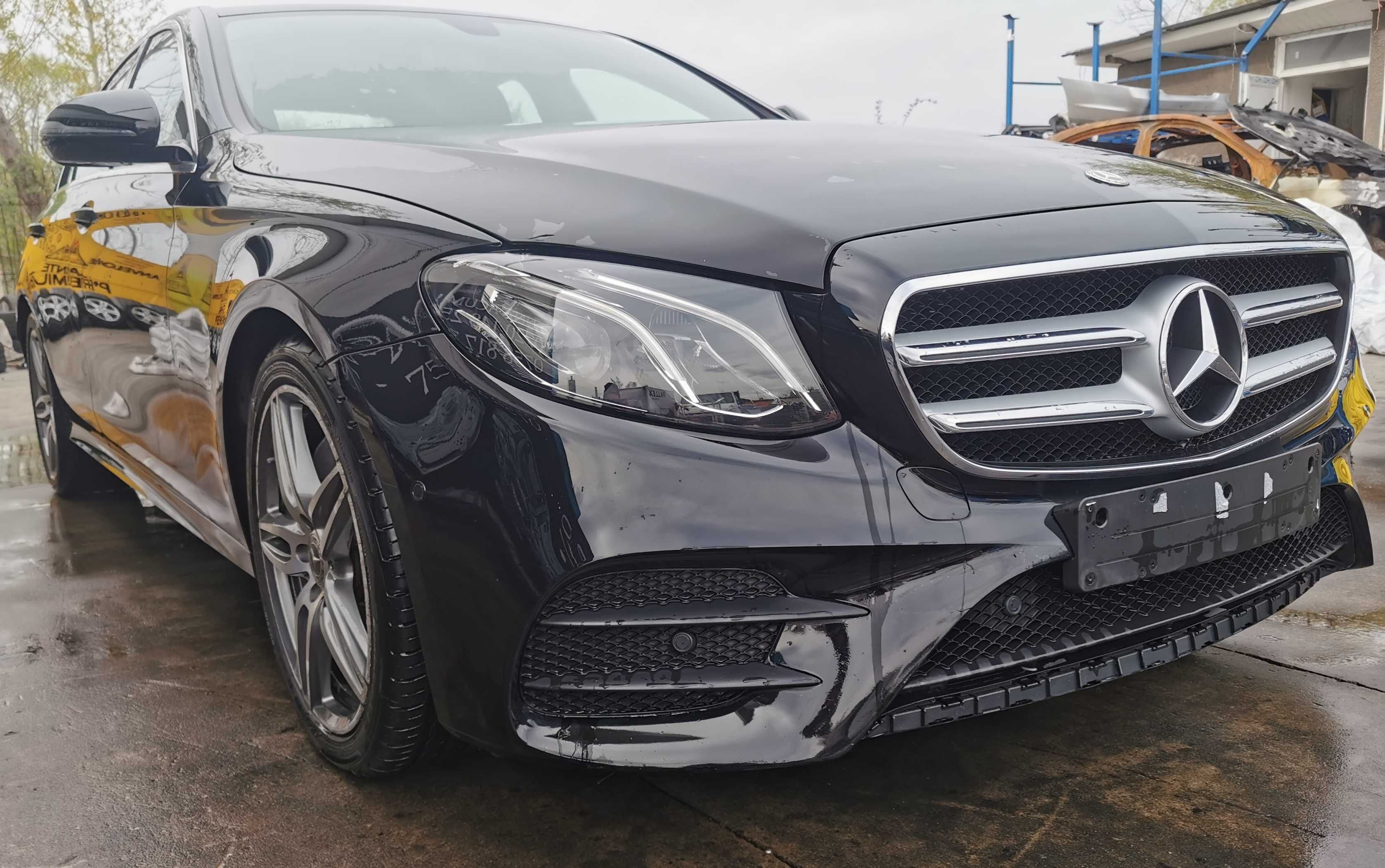 Dezmembrez mercedes e class w213 e220 AMG/bara fata amg w213/aripa/far