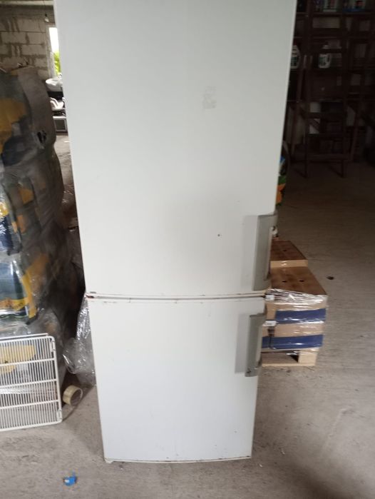 Combina frigorifica Arctic AK366NF+, 355 Clasa A+, No Frost, H201 cm