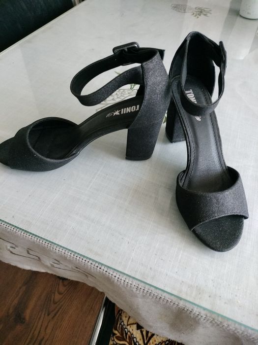 Sandale elegante cu sclipicii