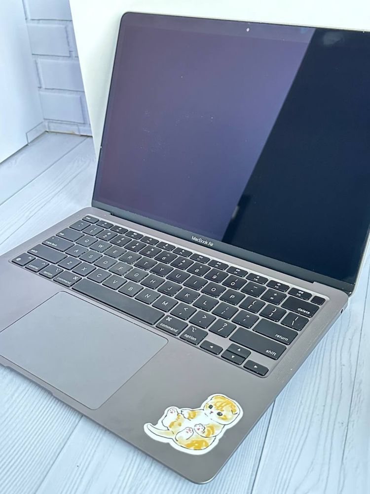 MacBook Air 13 2020  | M1  | T32550