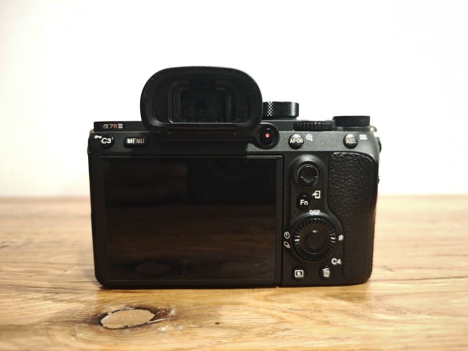 Camera Mirrorless Sony a7R IIIA  A7RiiiA A7R3A