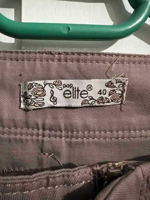 pantaloni scurti dama marimea M model elegant satinat