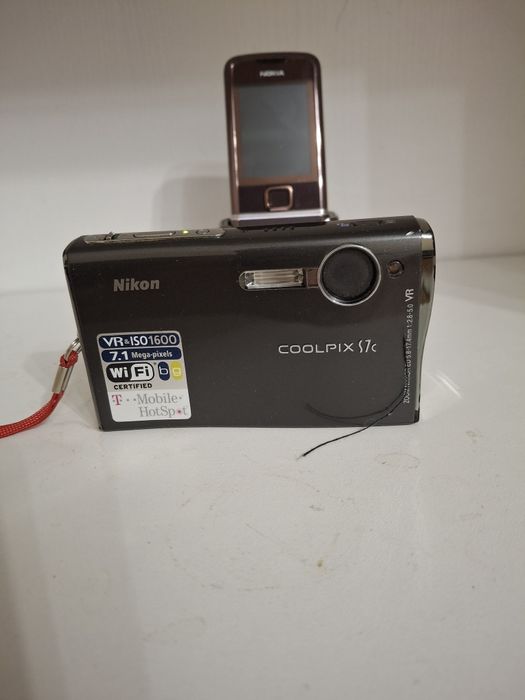 Цифровая камера  Nikon coolpix  s7c