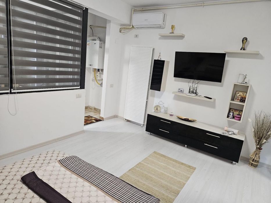 Studio flat de inchiriat