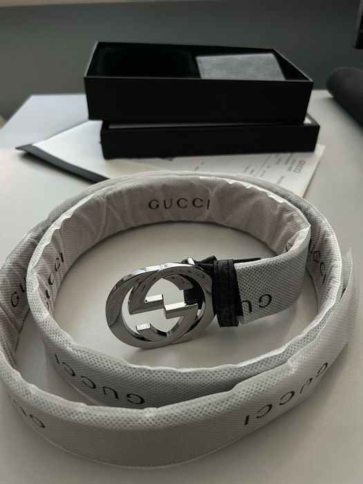 Gucci колен и портфейл.