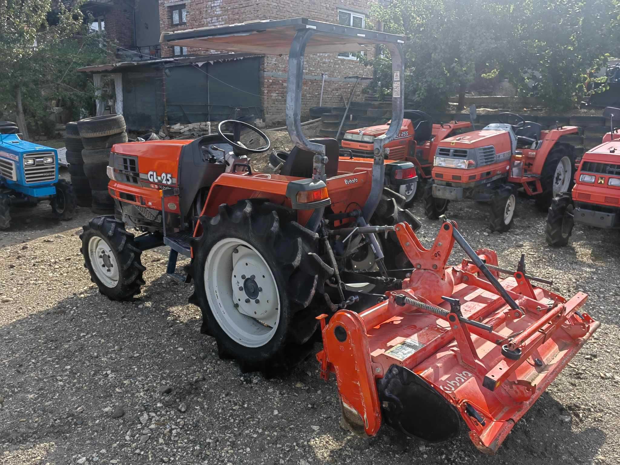 Трактор KUBOTA GL25 4x4