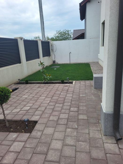 Gazon Rulou și Sistem de irigare și plante Decorative