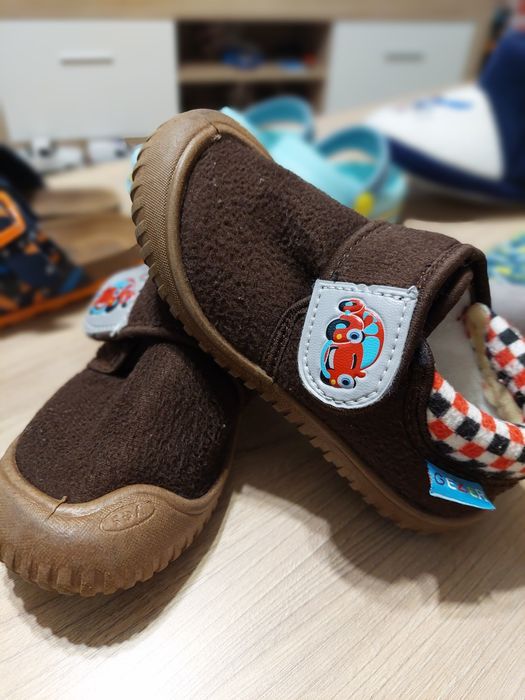 Лот пантофи и чехли за момче