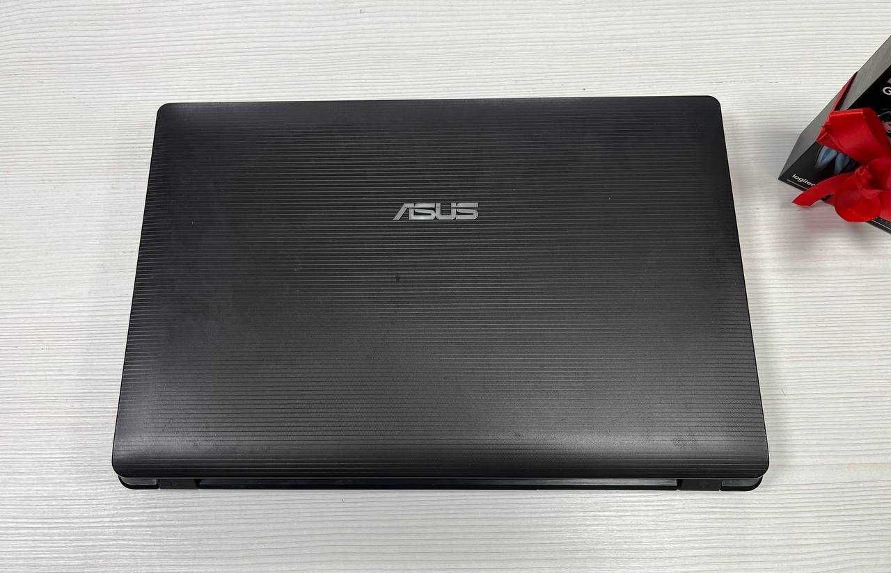 Большой экран Доступной цене ASUS Core i3*ОЗУ 6*SSD128*HDD320