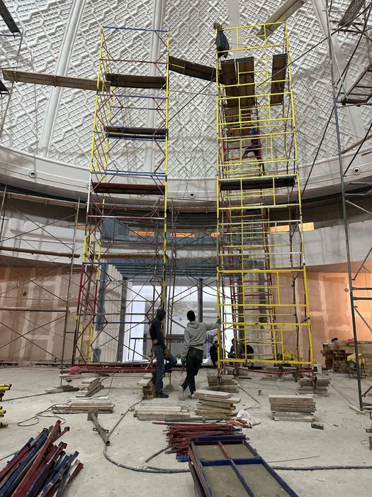 Аренда строительный лесов прокат леса на колесах