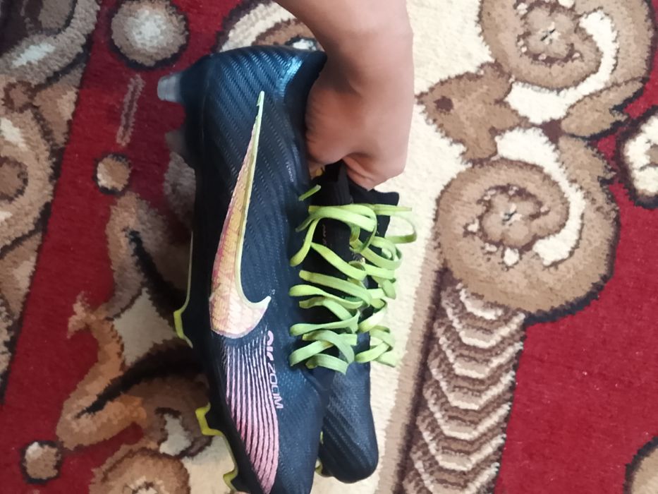 Продам бутсы в хорошем состоянии