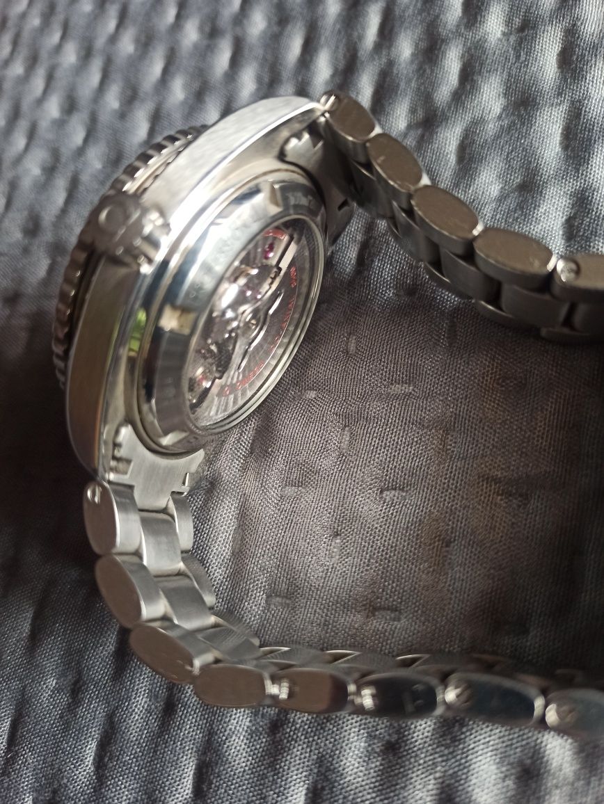 Omega cimaster planeta okean