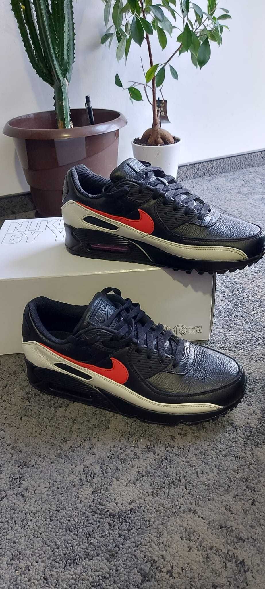 Оригинални маратонки чисто нови Nike Air Max 90 - размер 42.5