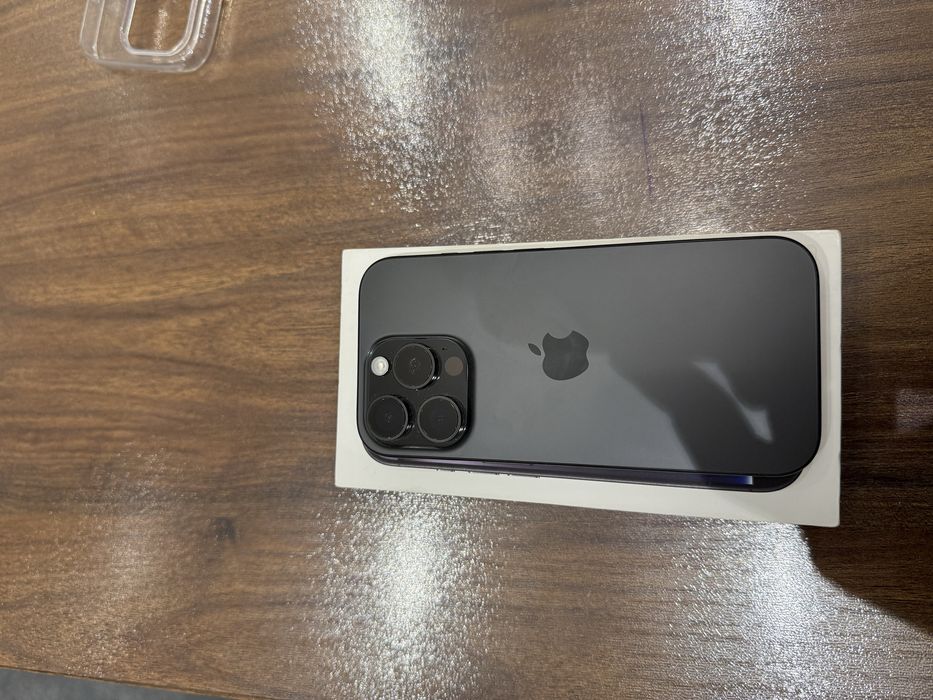 Срочно продаётся своей Iphone 16 pro 78 цикл 100 ёмкост