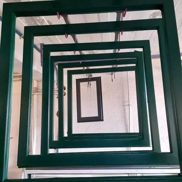 Vopsitorie profesionala rame tamplarie PVC si Aluminiu