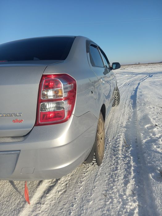 Продам шевроле кобальт 2022 года