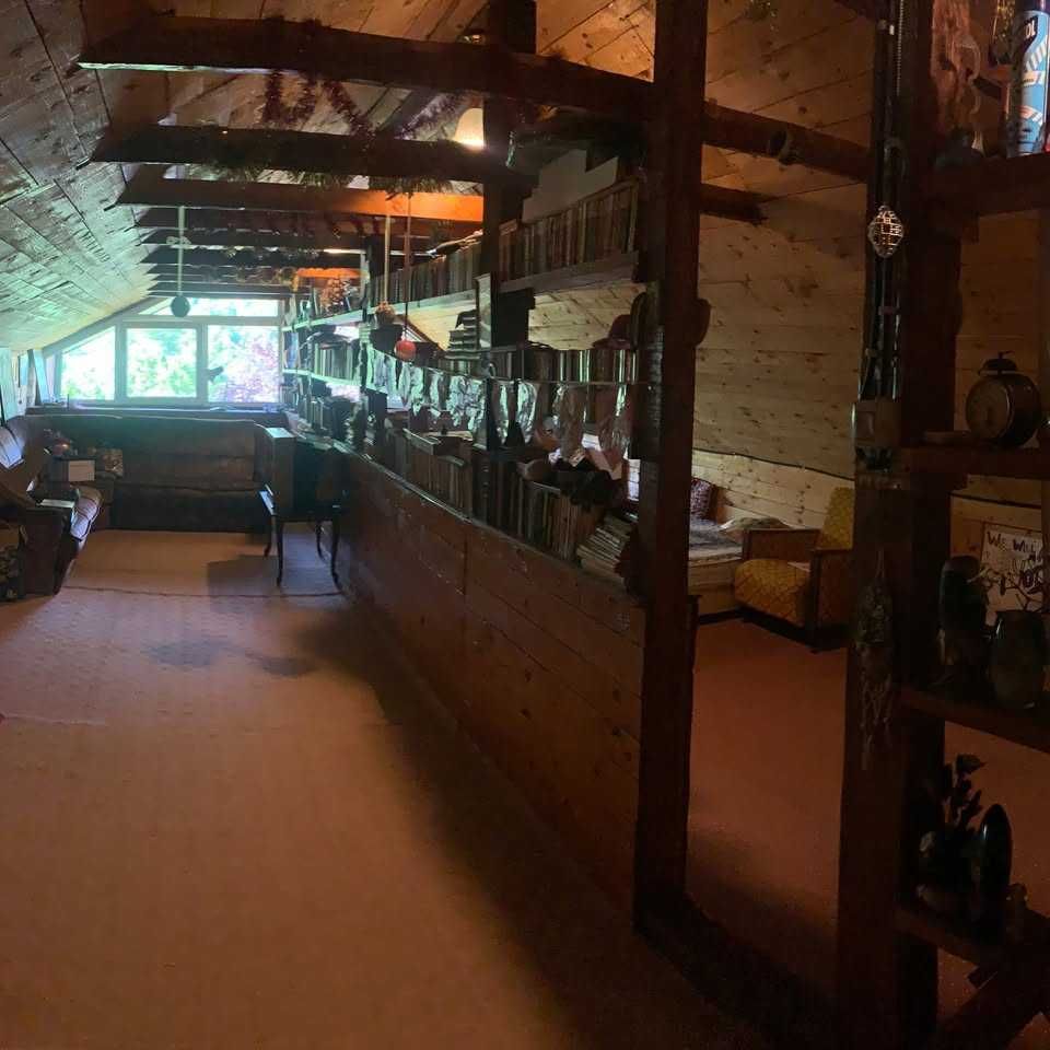 Casa de vânzare - 330 mp2 utili - 124900 EUR - pret usor negociabil