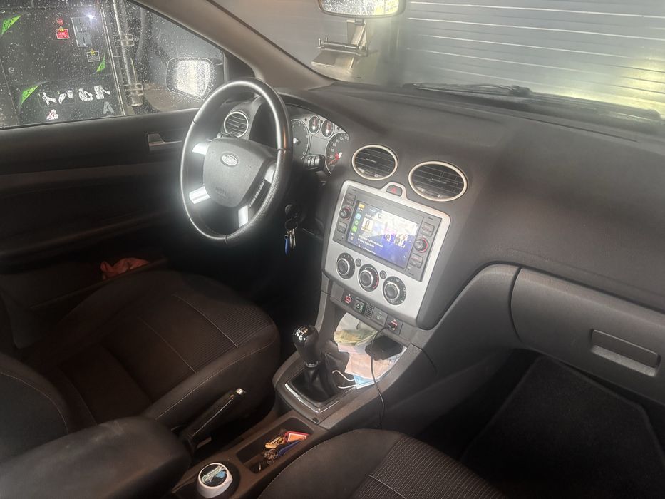 Ford focus 2 1.6 benzina si gpl
