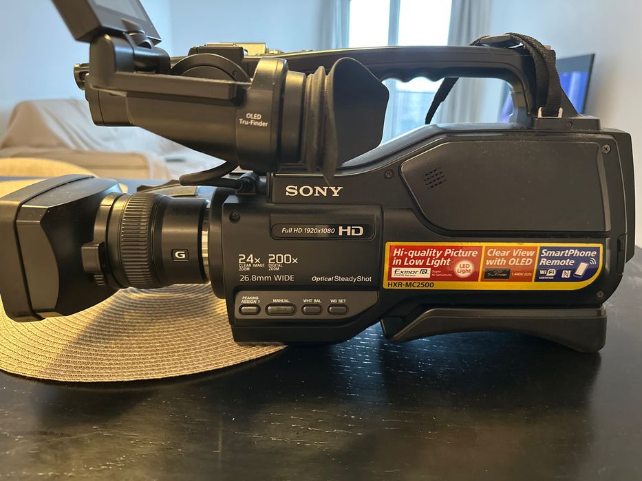 Sony Full HD 1920x1080 HXR-MC2500